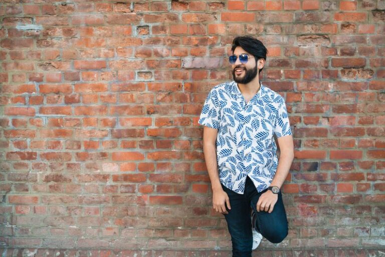 Men’s Modern Fashion: How To Wear Loud Shirts & Prints