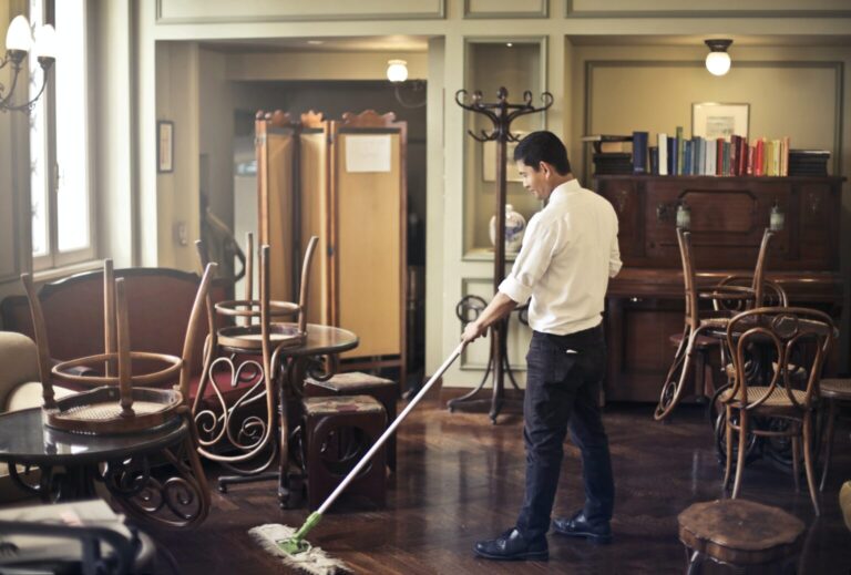 How Often Should You Hire a Professional Carpet Cleaning Service?