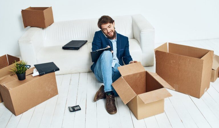 HOW TO DEAL WITH STRESS & ANXIETY WHEN MOVING HOUSE