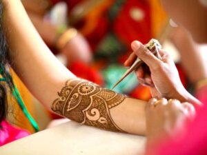 Mehndi Artist Services at Home