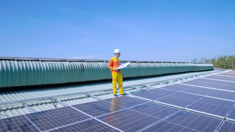 10 Things You Need to Know Before Going Solar