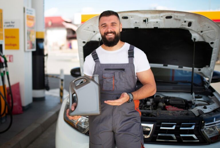 What You Need to Know About Becoming an AMS Motor Oil Dealer